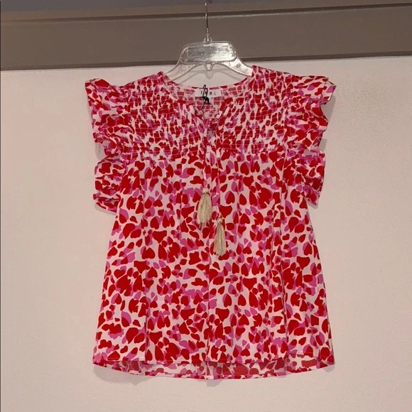 THML Heart Print Flutter Sleeve Top SZ XS NWOT - Picture 2 of 6